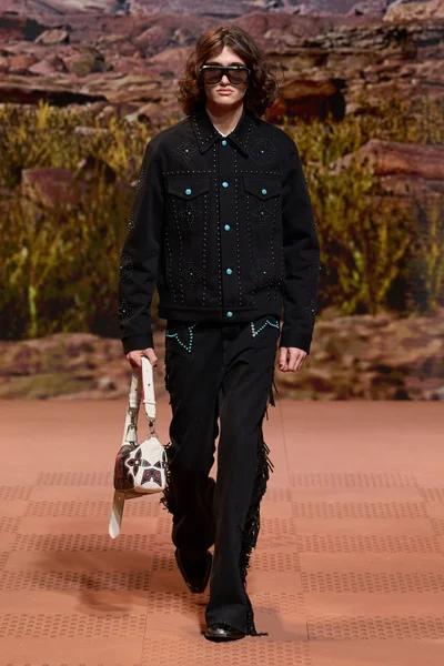 Look 62